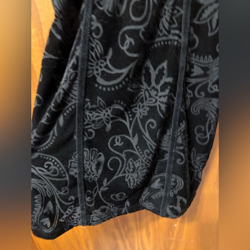 Free People Black Velvet Bodycon Burnout Dress Size XS in EUC - Picture 7 of 15